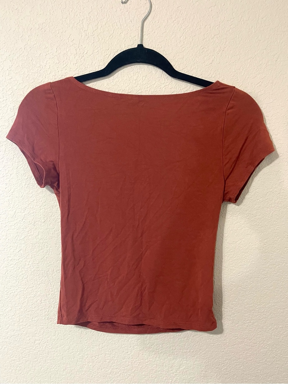 Women’s Rust Short Sleeve Scoop Neck Top
